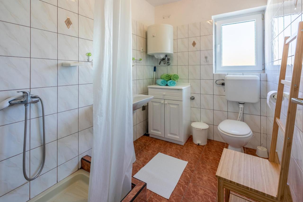 Apartments Ratko Jadranovo Buitenkant foto