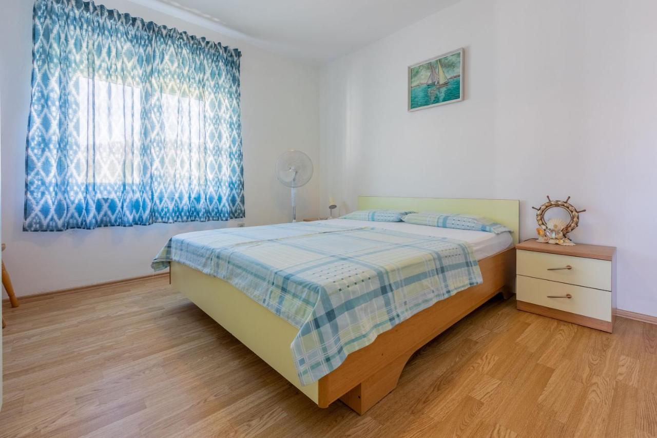 Apartments Ratko Jadranovo Buitenkant foto