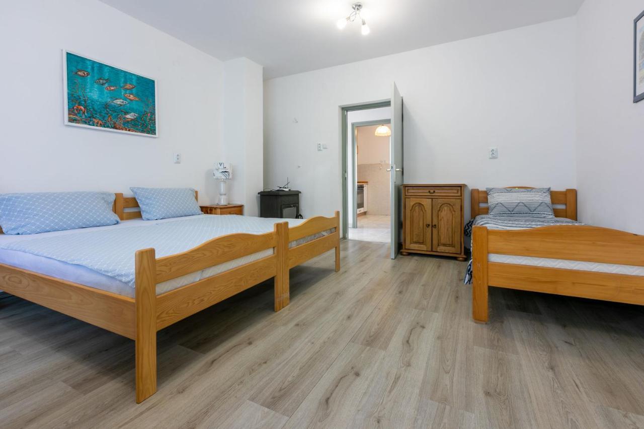 Apartments Ratko Jadranovo Buitenkant foto