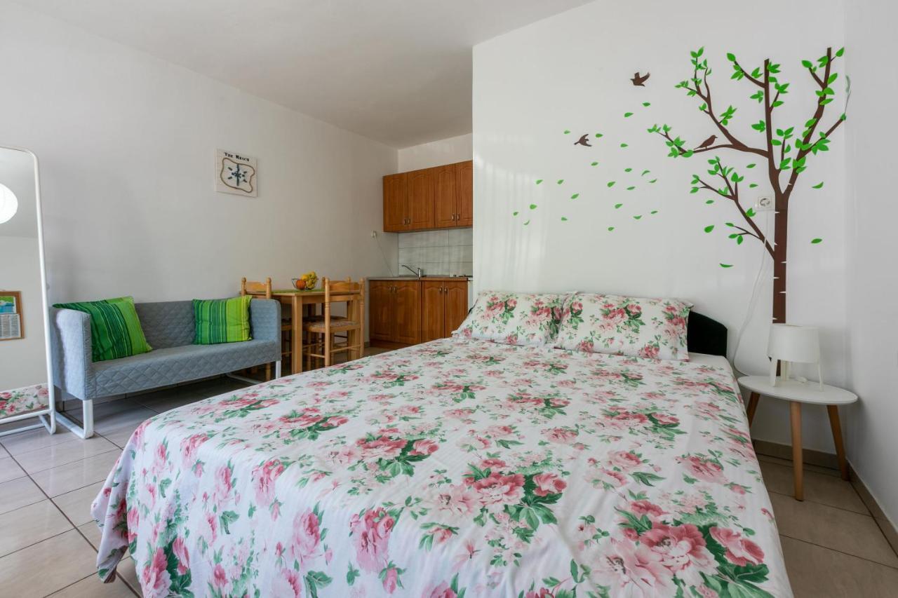 Apartments Ratko Jadranovo Buitenkant foto