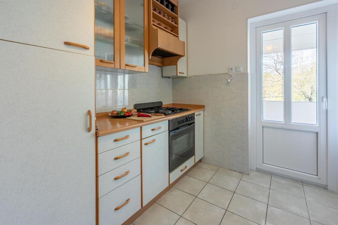 Apartments Ratko Jadranovo Buitenkant foto